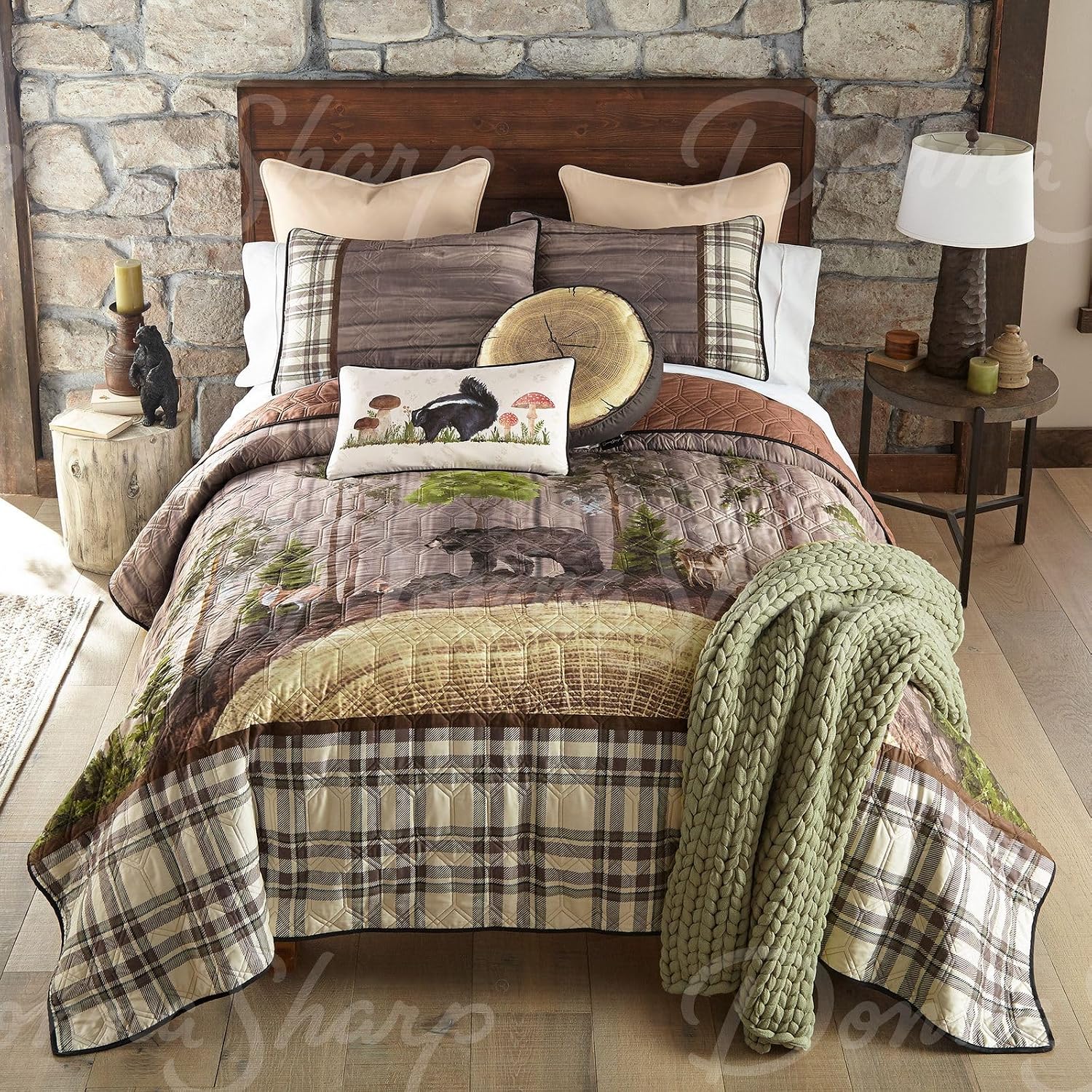 Donna Sharp Wildwood Lodge Polyester Quilt Bedding Set - 3-Piece Queen Size Quilt Set - Includes 90' x 90' Quilt and 20' x 36' Pillow Shams - Machine Washable