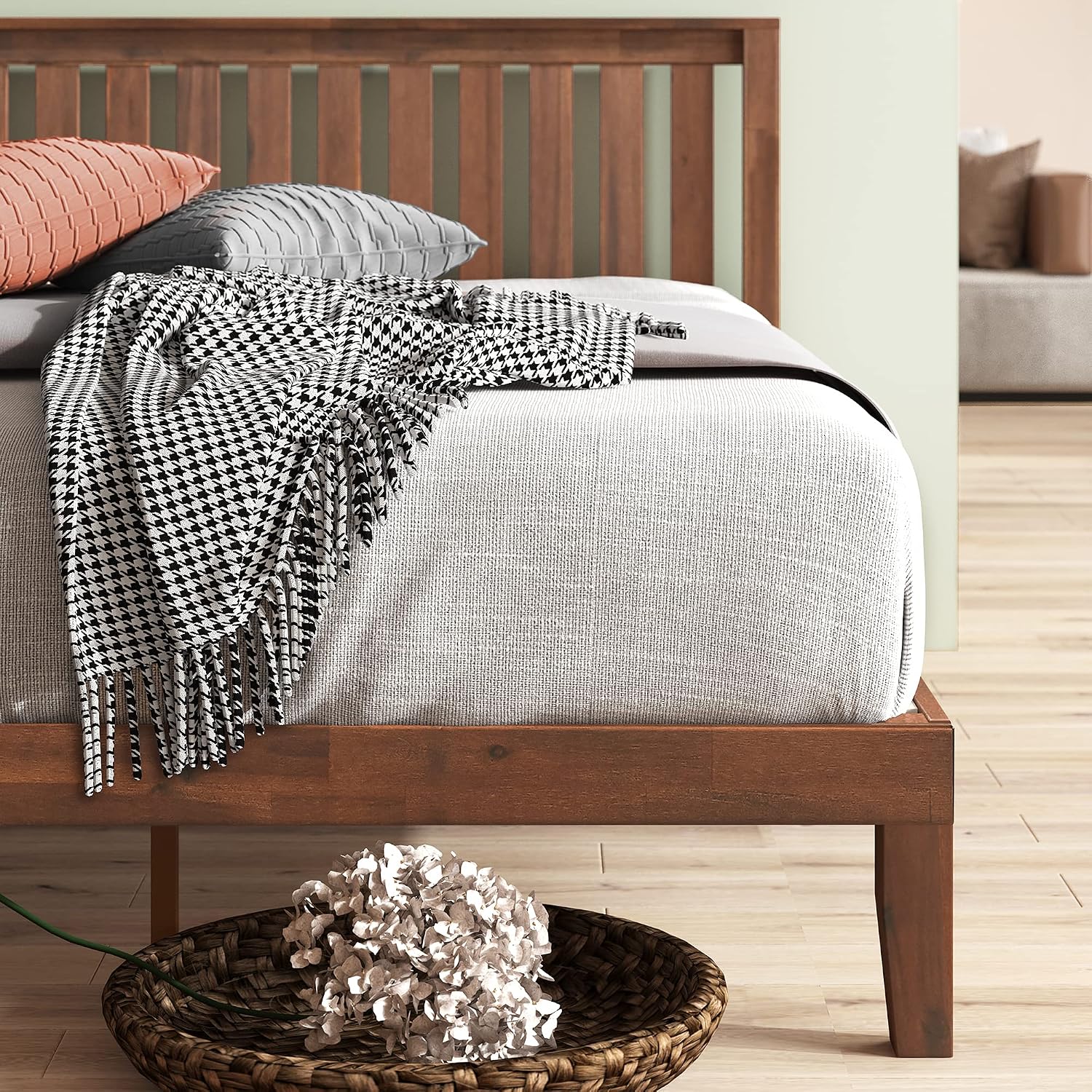 Zinus Vivek Wood Platform Bed Frame with Headboard, Solid Wood Foundation with Wood Slat Support, No Box Spring Needed, Easy Assembly, Full