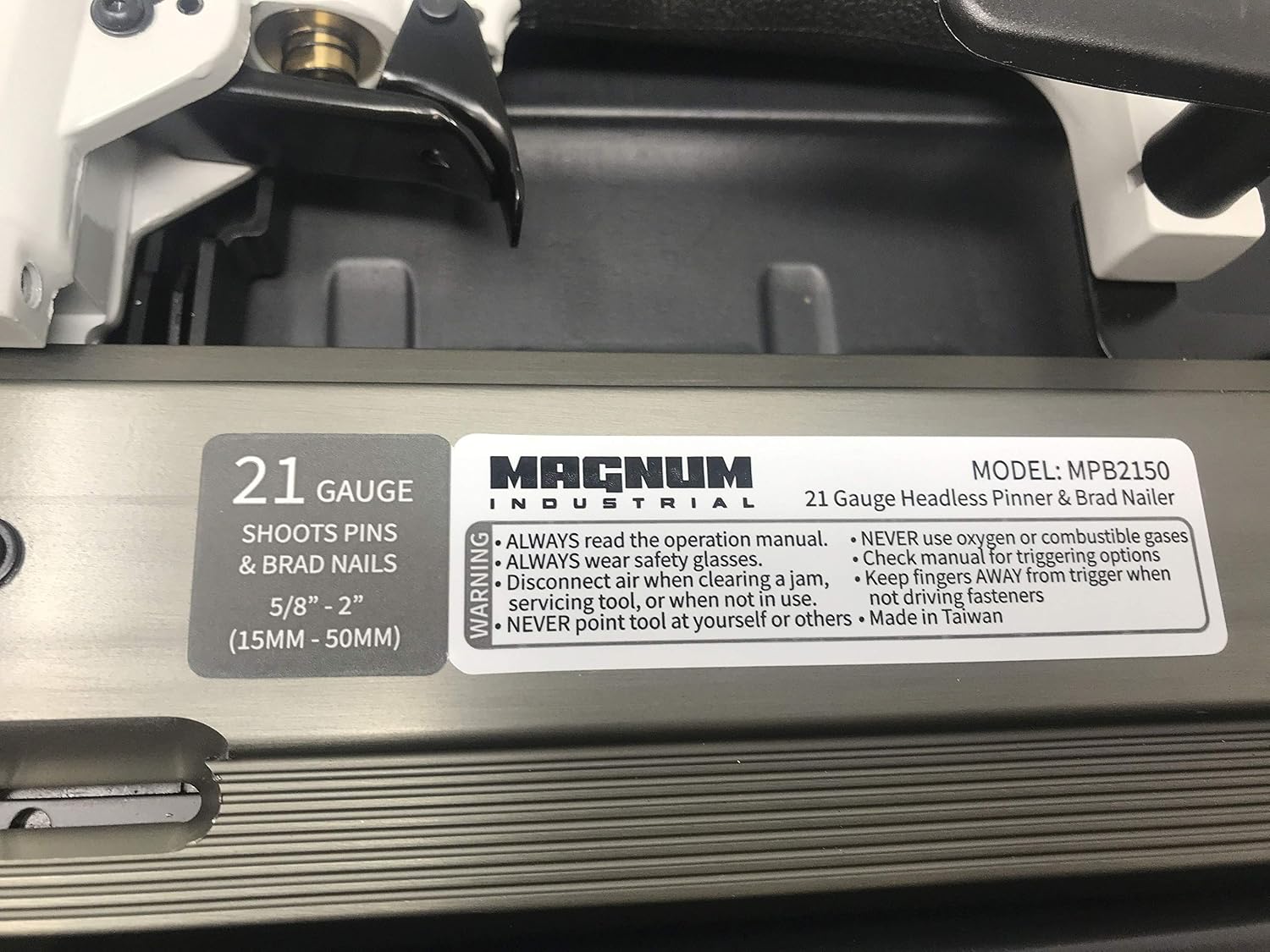 Magnum Industrial MPB2150 5/8' - 2' 21 Gauge Pinner/Pin Nailer/Brad Nailer