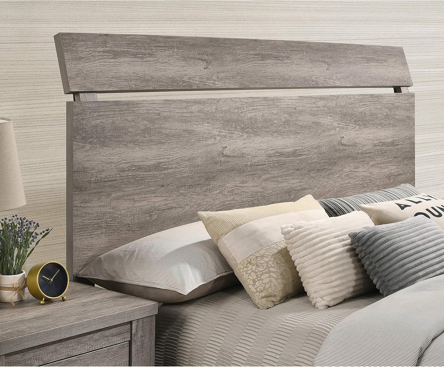 Roundhill Furniture Floren Contemporary Weathered Gray Wood Bedroom Set, King Panel Bed, Dresser, Mirror, Two Nightstands