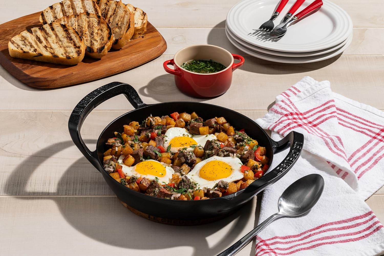 Le Creuset Alpine Outdoor Collection Enameled Cast Iron Skillet, 10'
