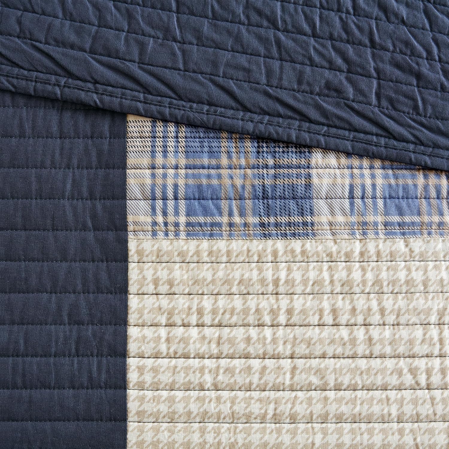 Woolrich Winter Hills Reversible Quilt Set - Cottage Styling Reversed to Solid Color, All Season Lightweight Coverlet, Cozy Bedding Layer, Matching Shams, Oversized Full/Queen, Plaid Blue 3 Piece